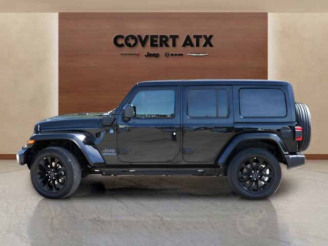 Used 2025 Jeep Wrangler Unlimited Sahara w/ Safety Group image 2