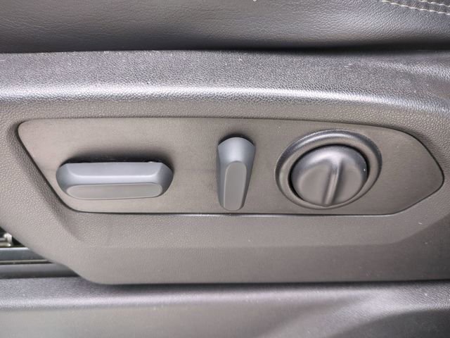 Certified 2022 Chevrolet Silverado 2500 High Country w/ LPO, Dark Essentials Package image 21