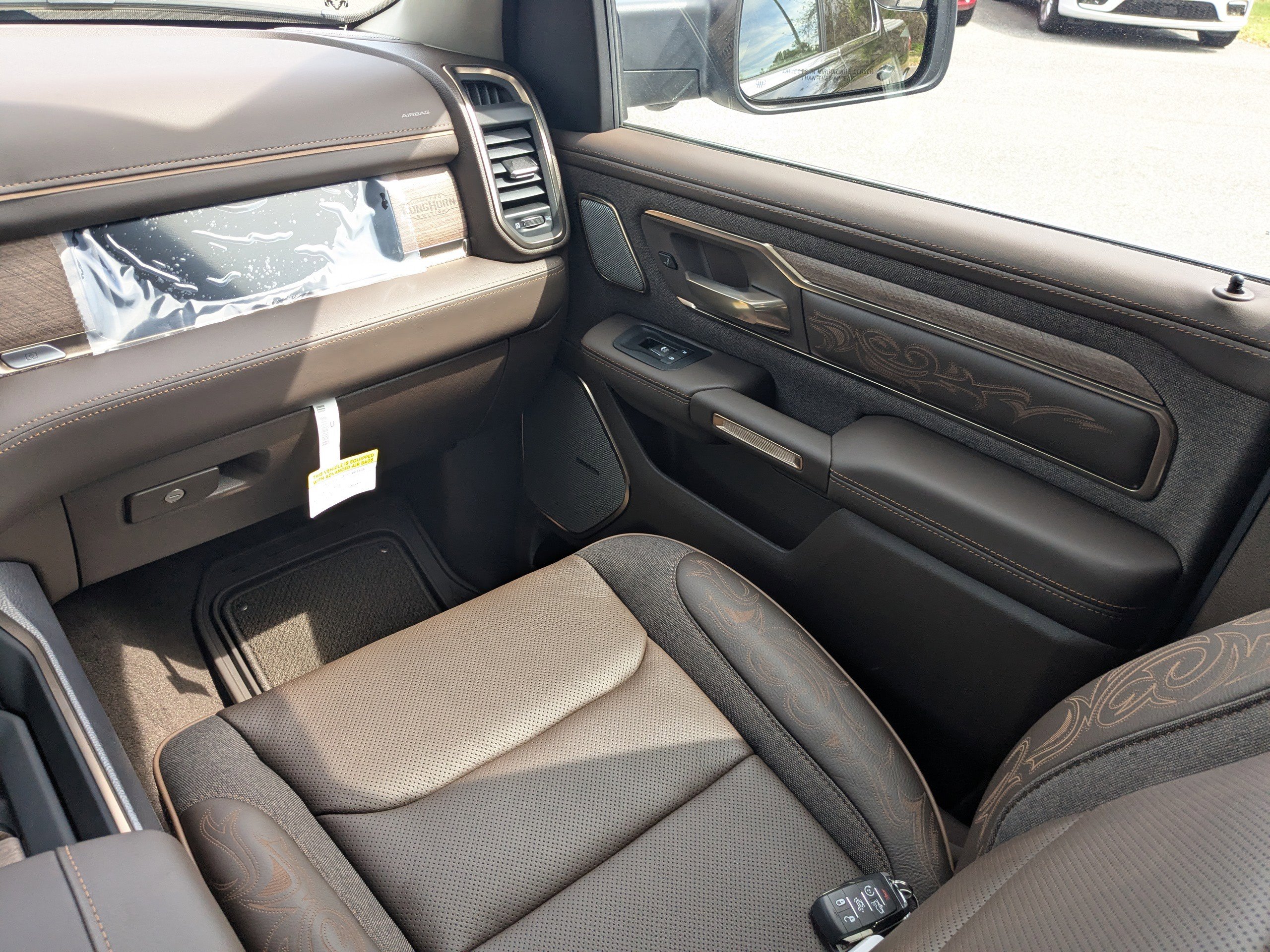 New 2026 RAM 1500 Limited AWD/4WD image 16