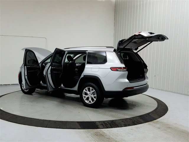 Used 2022 Jeep Grand Cherokee L Limited image 13