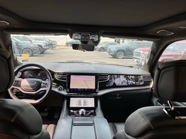 Used 2023 Jeep Grand Wagoneer Series II AWD/4WD image 21