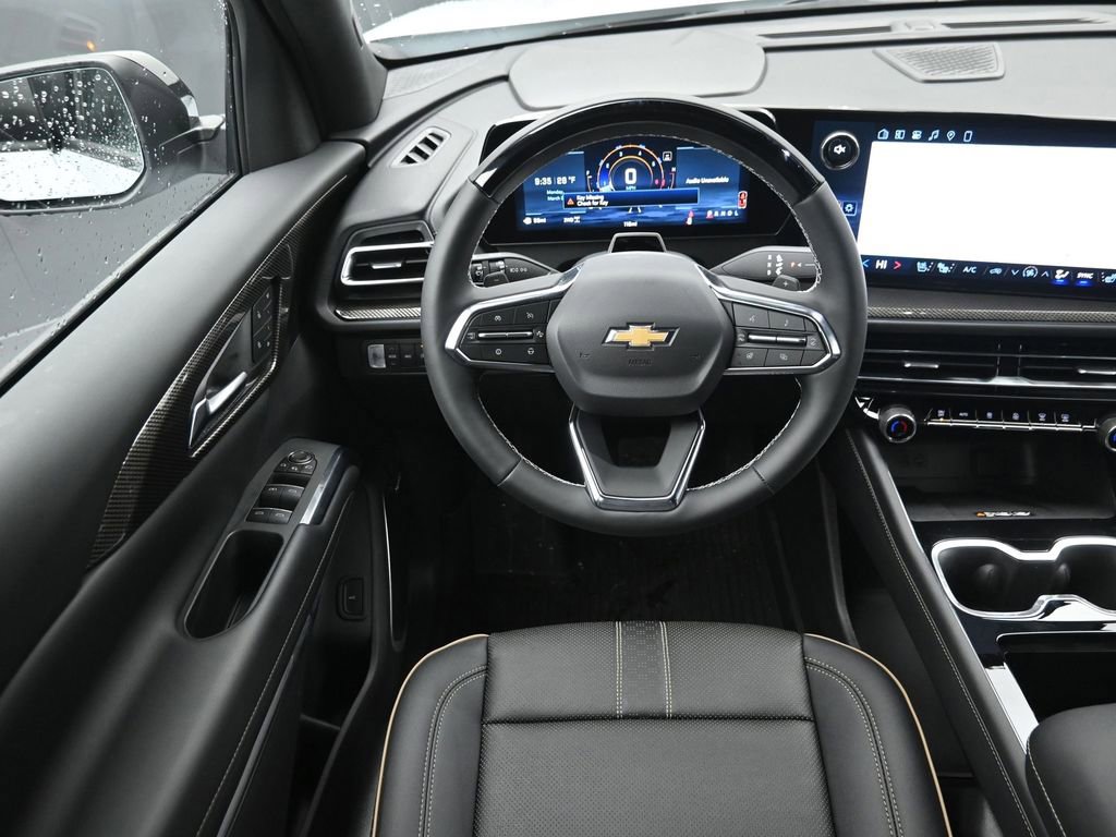 New 2026 Chevrolet Traverse High Country w/ LPO, Floor Liner Package AWD/4WD image 14