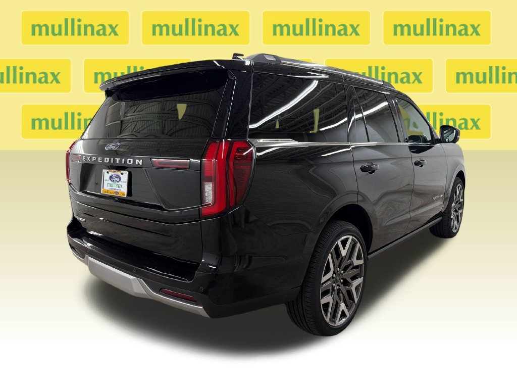New 2026 Ford Expedition Platinum w/ Platinum Ultimate Package AWD/4WD image 3