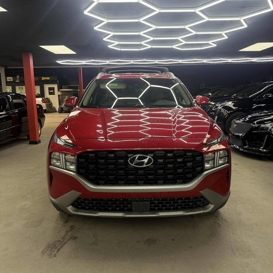 Used 2023 Hyundai Santa Fe SEL image 2