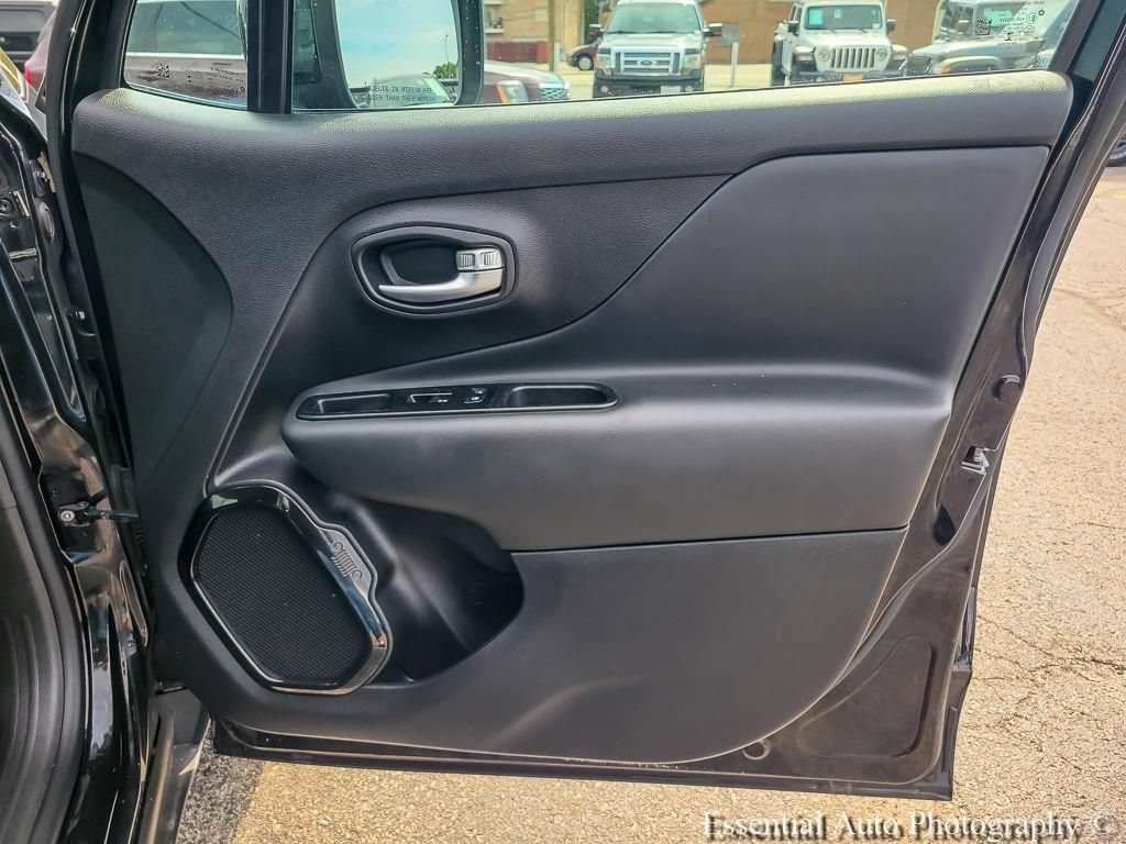 Certified 2020 Jeep Renegade Altitude FWD image 22