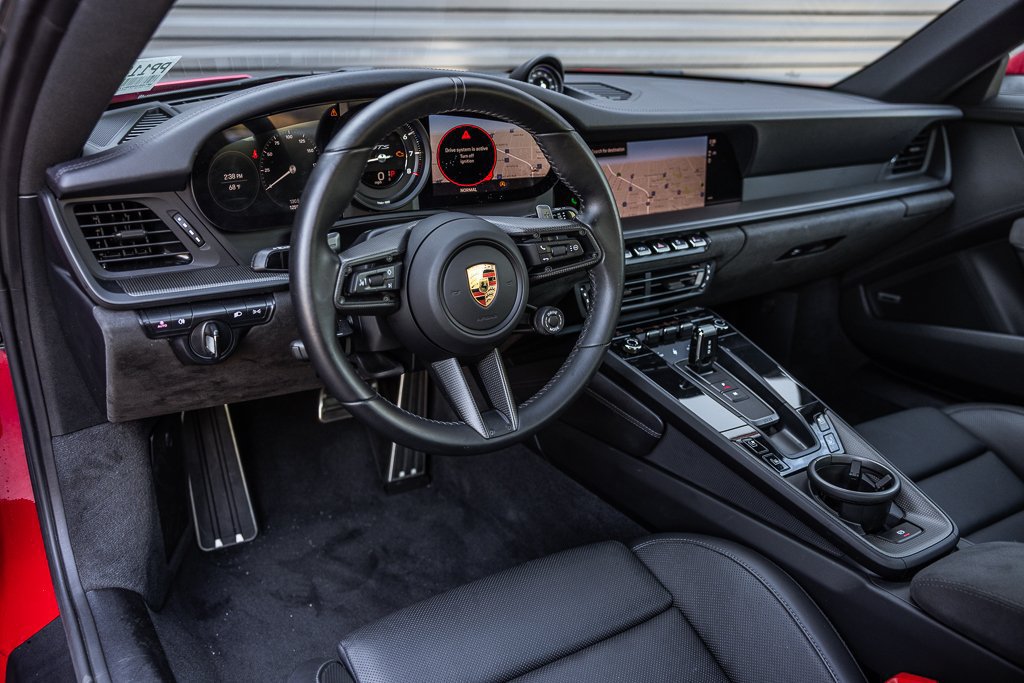 Certified 2024 Porsche 911 Carrera GTS RWD image 4