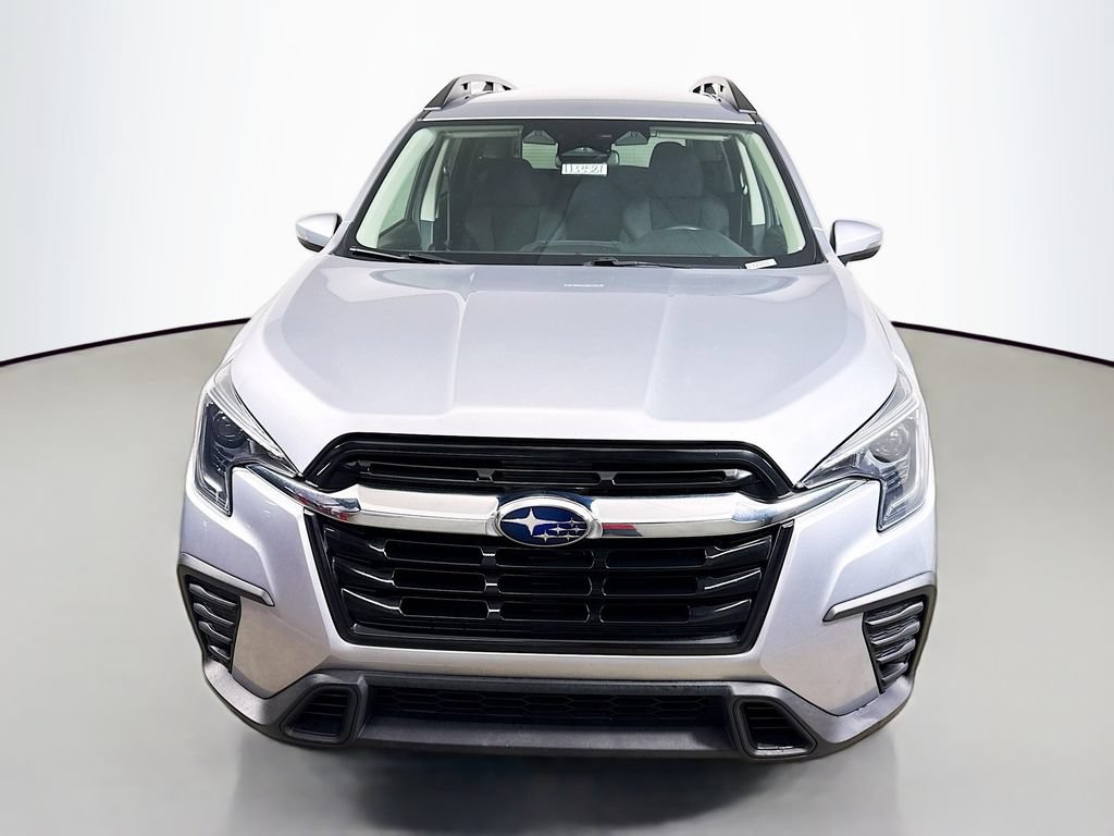 Used 2023 Subaru Ascent Premium AWD/4WD image 2