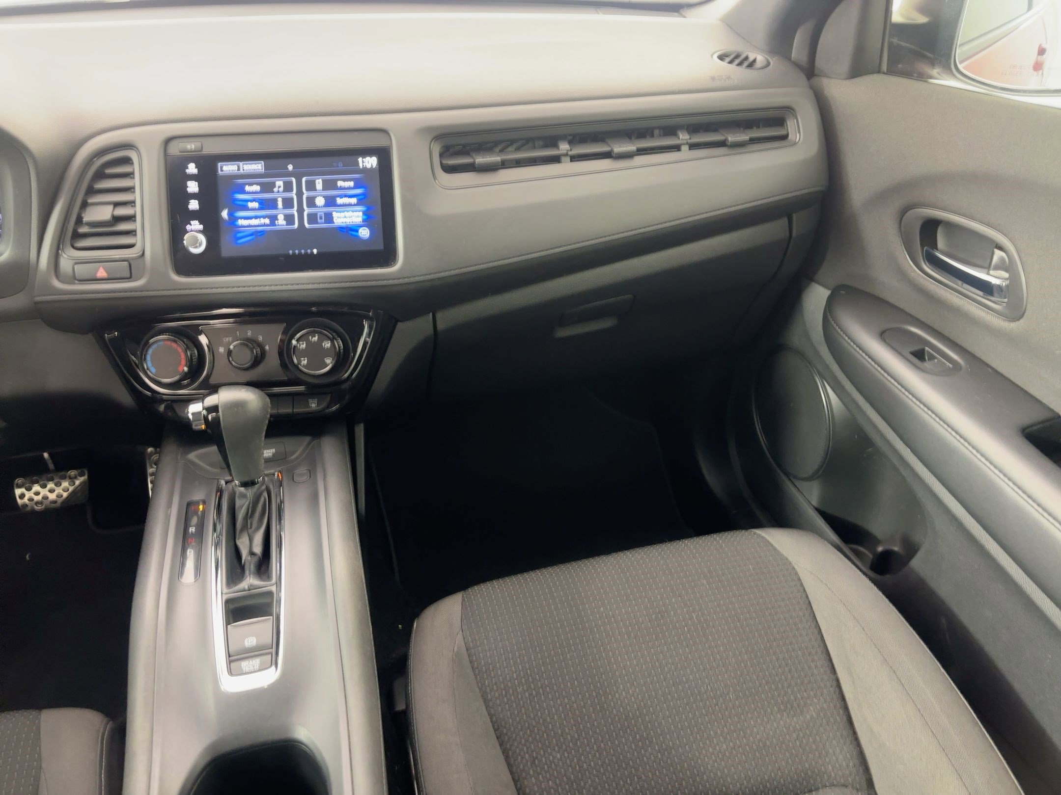 Used 2019 Honda HR-V Sport image 26