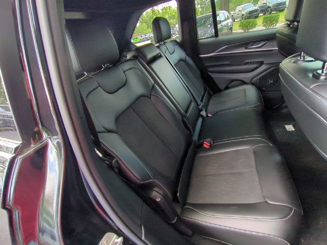 New 2026 Jeep Grand Cherokee Altitude RWD image 36