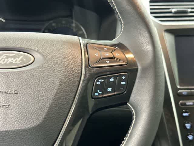 Used 2017 Ford Explorer Platinum AWD/4WD image 18