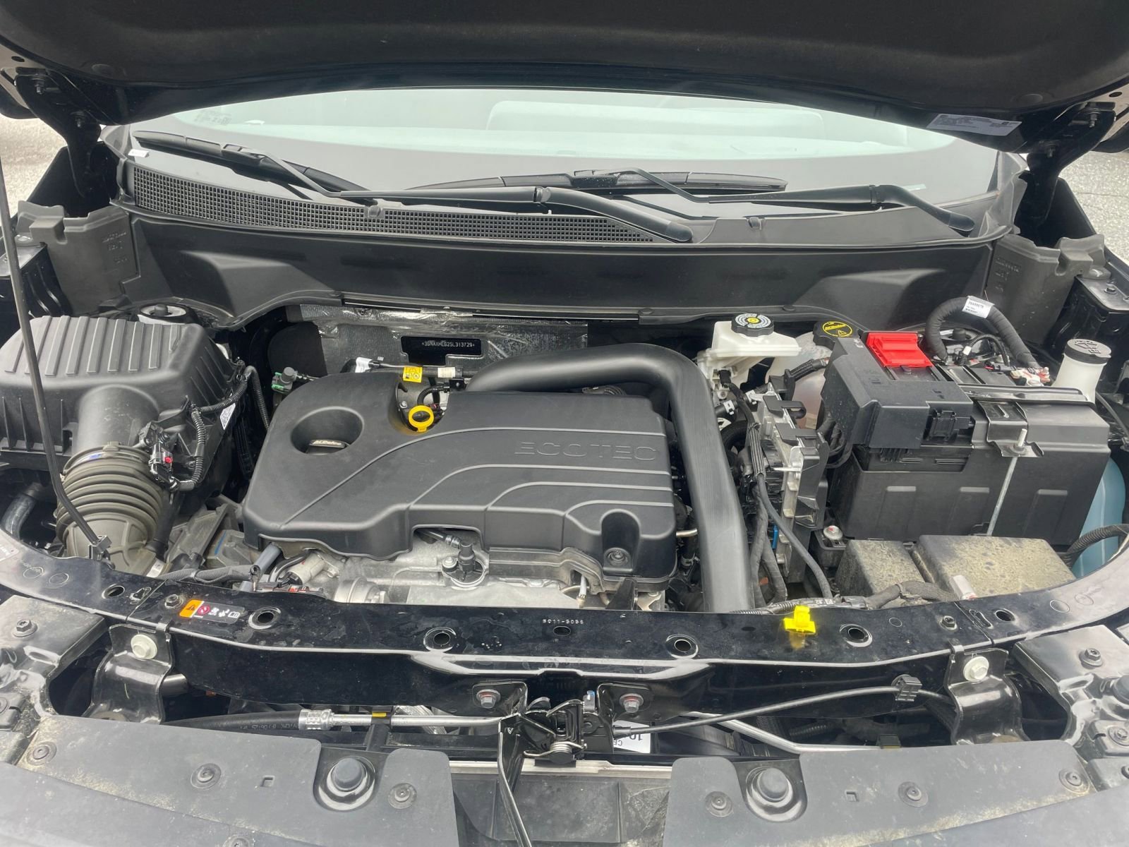 Used 2025 Chevrolet Equinox LT FWD image 32