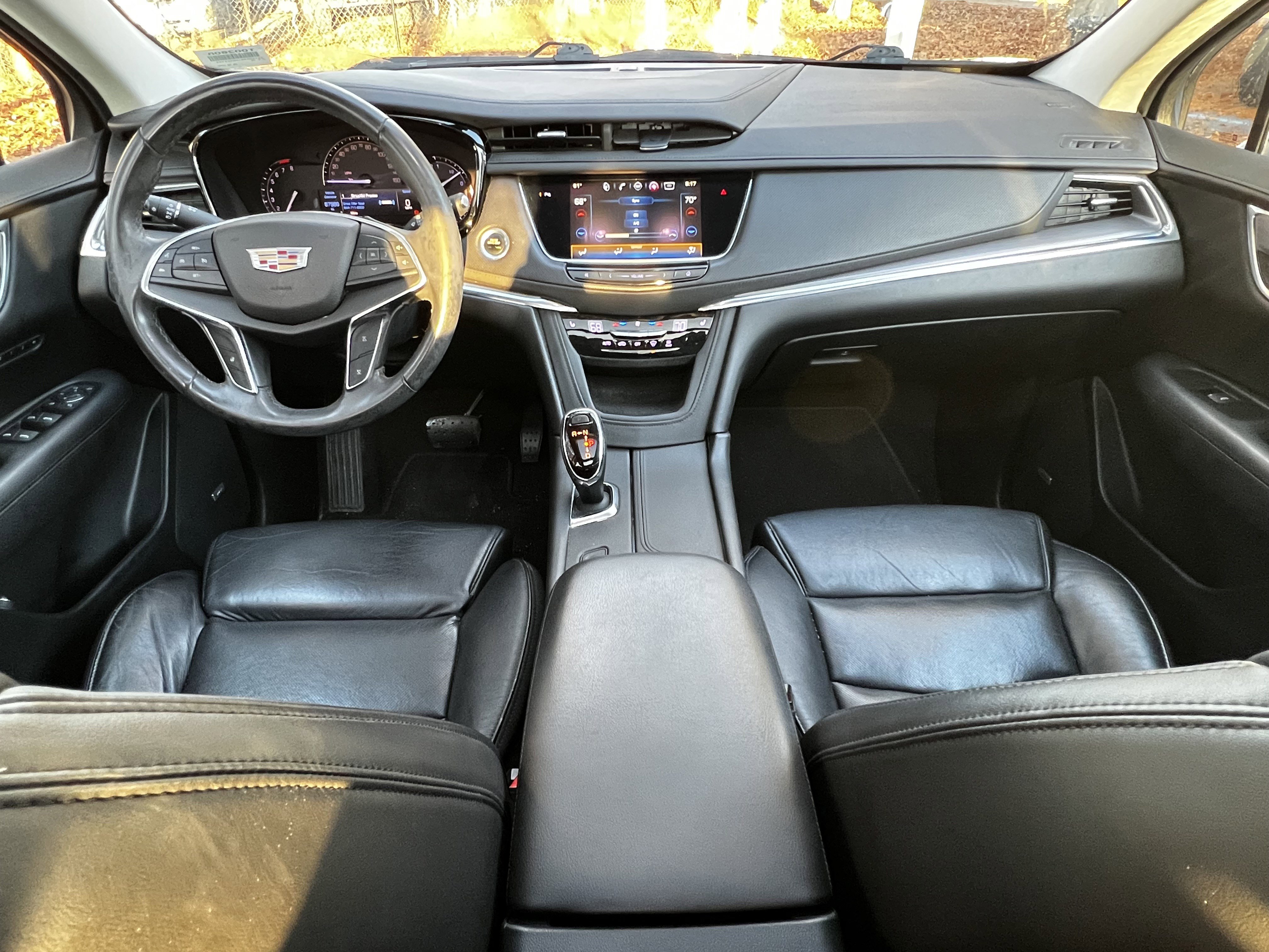 Used 2017 Cadillac XT5 Luxury image 35