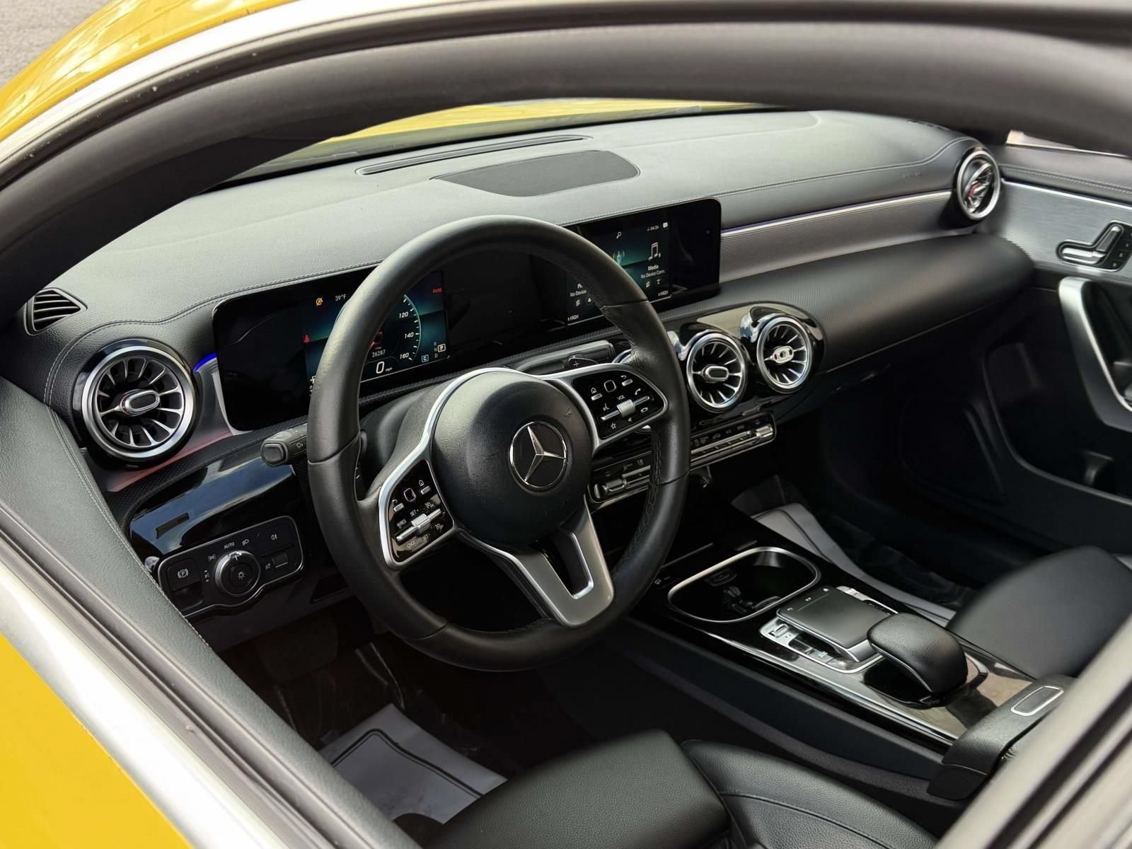 Used 2020 Mercedes-Benz CLA 250 image 33
