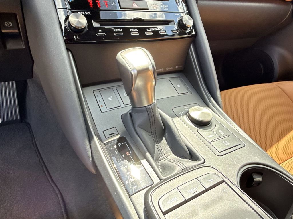 Used 2025 Lexus IS 350 F Sport RWD image 20