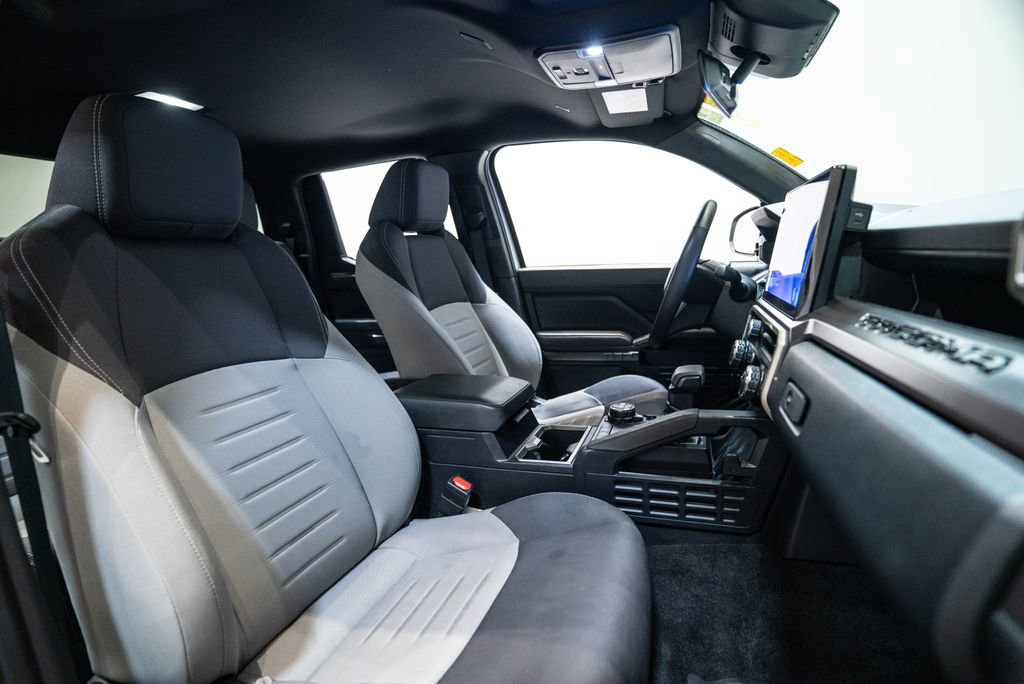 Certified 2024 Toyota Tacoma TRD Off-Road image 17