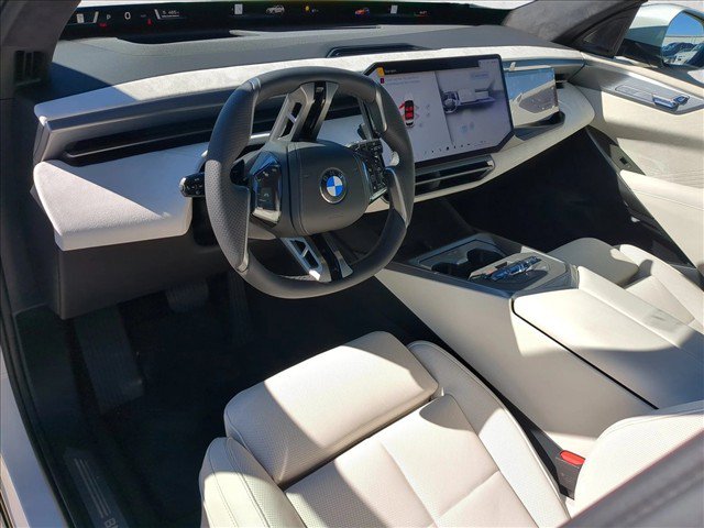 New 2027 BMW X5 xDrive50e w/ Luxury Package AWD/4WD image 3