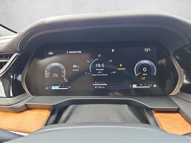 Used 2023 Jeep Grand Cherokee Summit AWD/4WD image 11