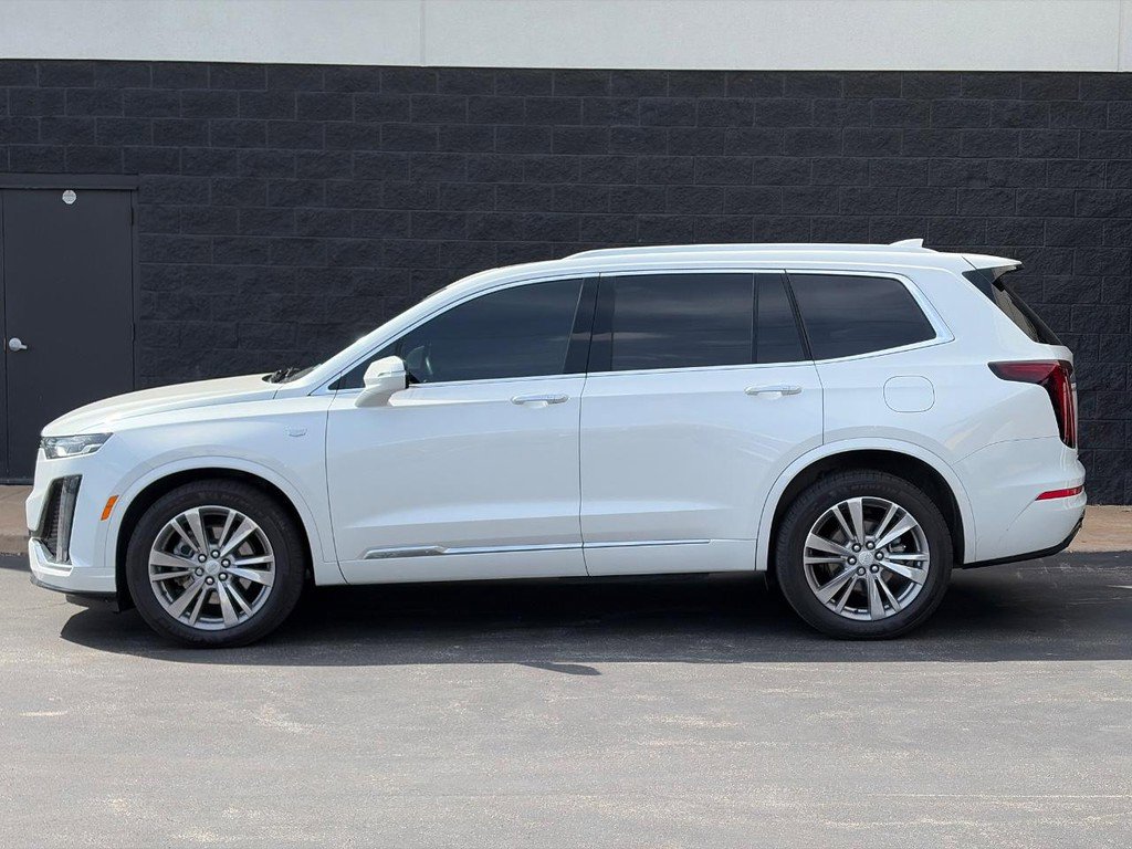 Certified 2024 Cadillac XT6 Premium Luxury image 5