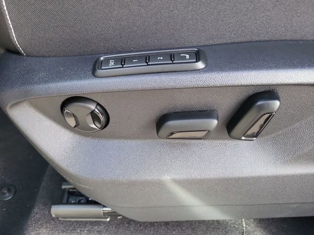 New 2026 Volkswagen Atlas Cross Sport SEL Premium R-Line image 12