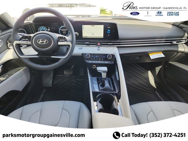 New 2025 Hyundai Elantra Limited image 12