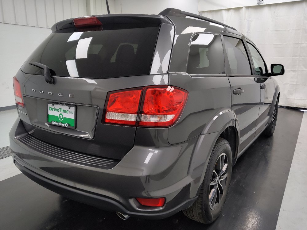 Used 2018 Dodge Journey SXT w/ Blacktop Package FWD image 9