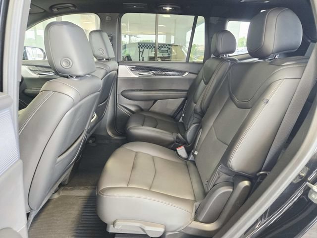 Used 2024 Cadillac XT6 Premium Luxury w/ LPO, Floor Liner Package AWD/4WD image 10