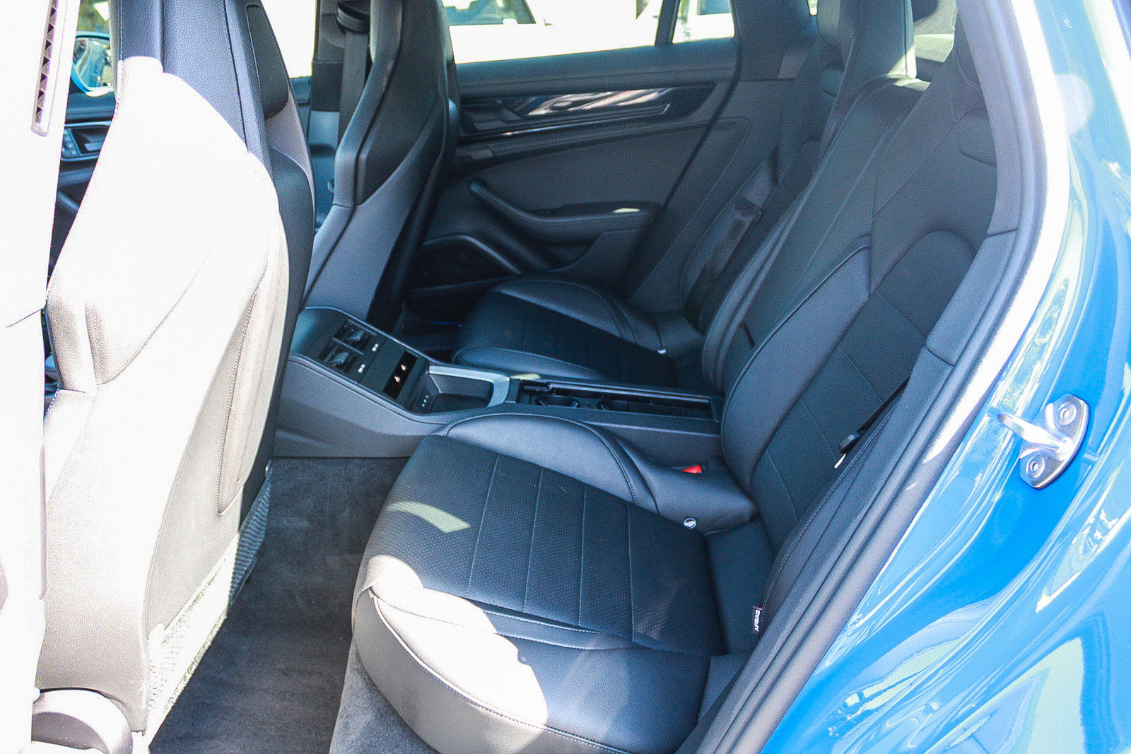 Used 2024 Porsche Panamera 4 AWD/4WD image 18