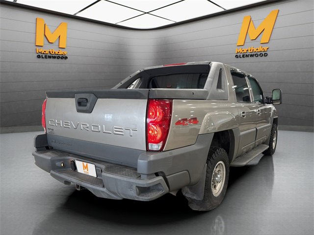 Used 2002 Chevrolet Avalanche 2500 image 9