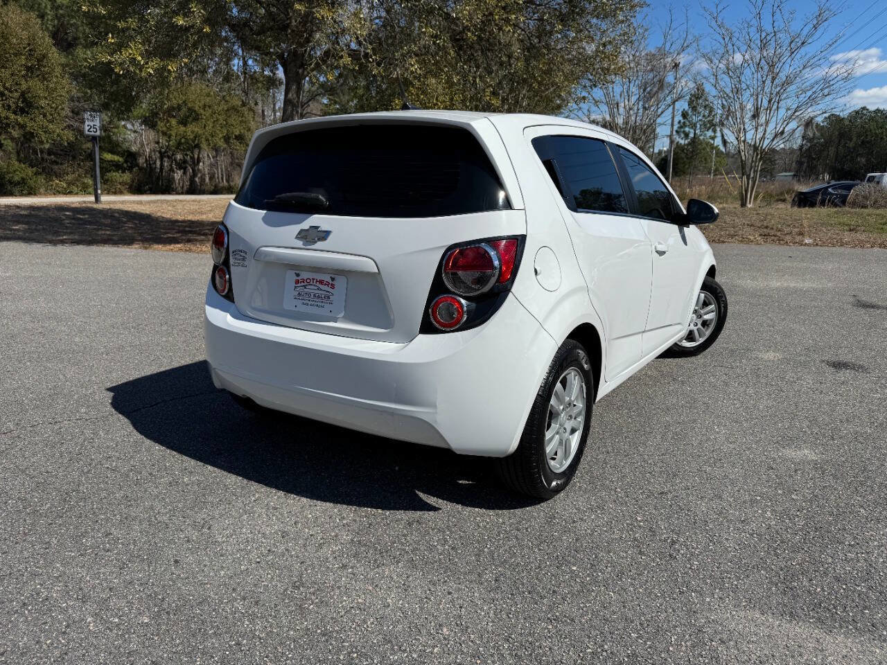 Used 2014 Chevrolet Sonic LT image 35