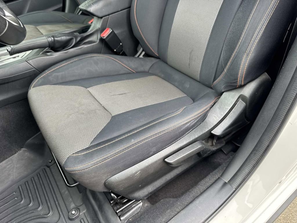 Used 2019 Subaru Crosstrek 2.0i Premium image 32