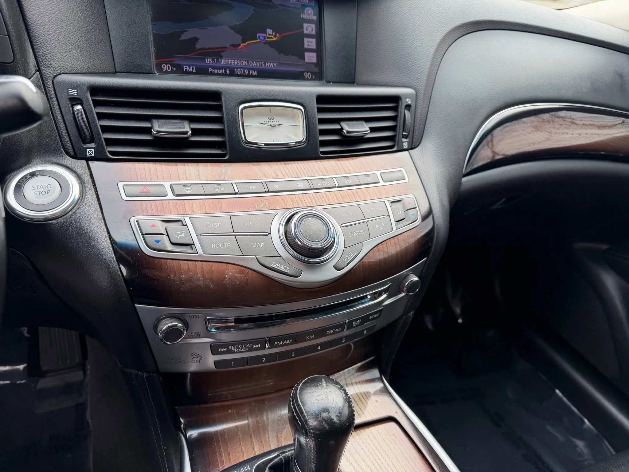 Used 2013 INFINITI M35 w/ Premium Pkg image 24