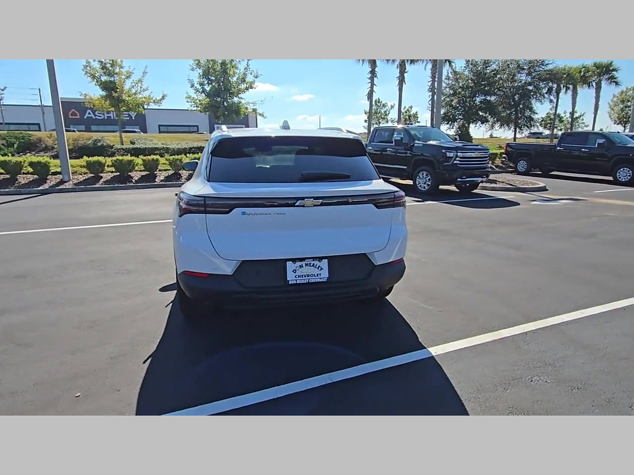 New 2026 Chevrolet Equinox EV LT image 20