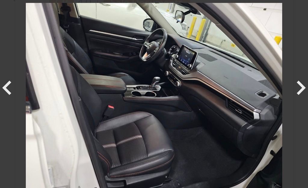 Used 2023 Nissan Altima 2.5 SR image 13