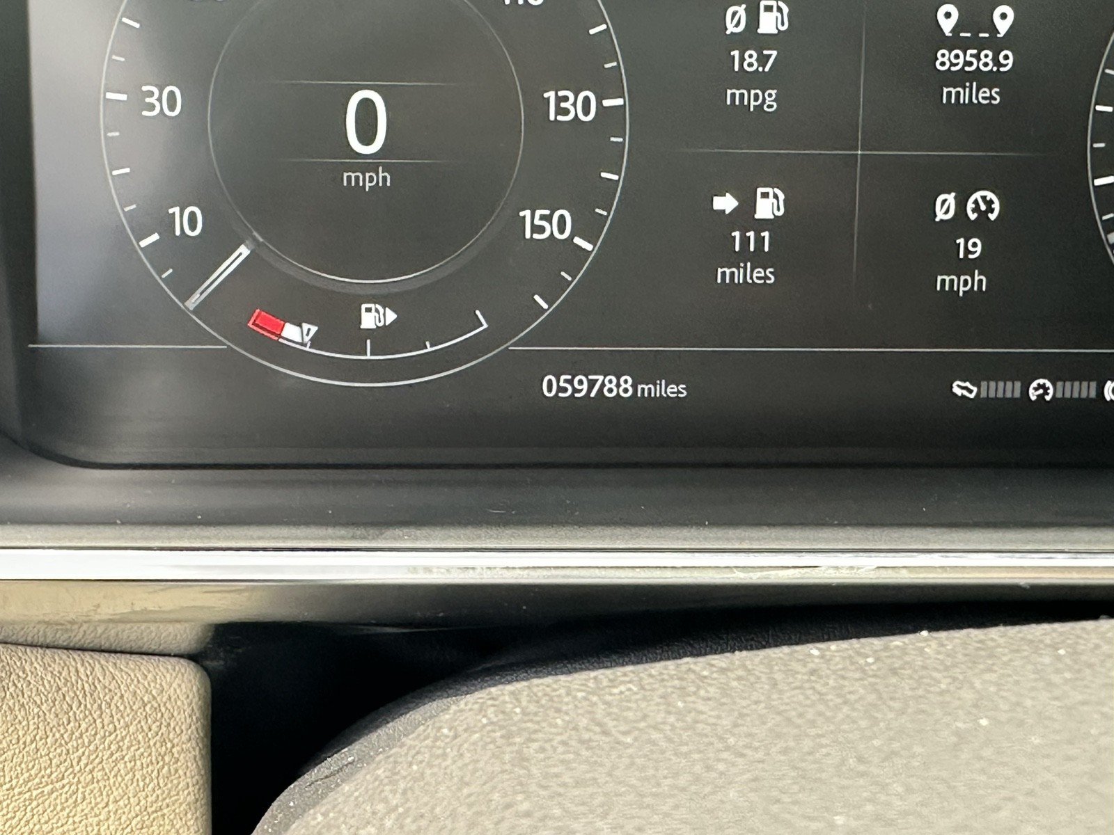 Used 2018 Land Rover Range Rover Sport HSE AWD/4WD image 9