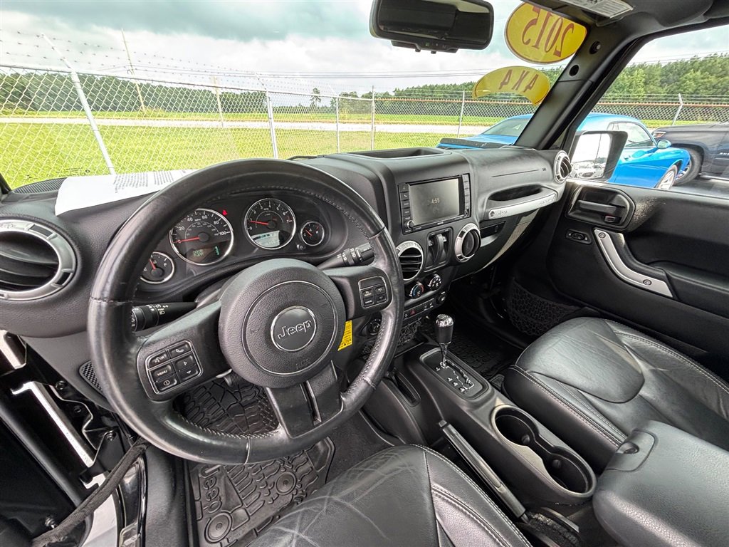 Used 2015 Jeep Wrangler Sahara w/ Connectivity Group image 11
