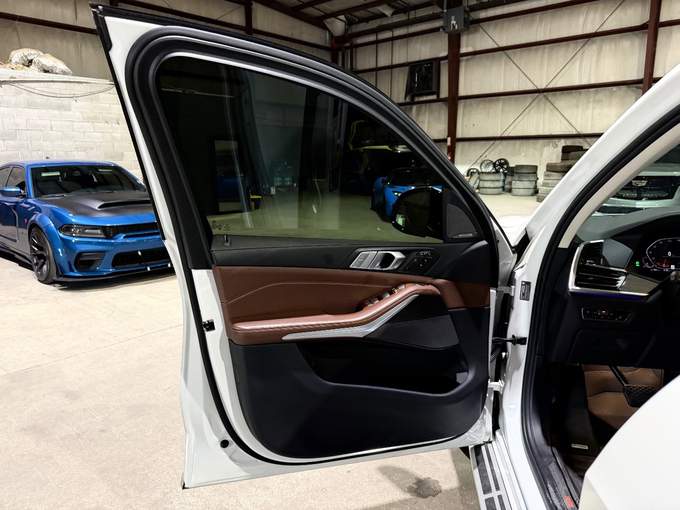 Used 2020 BMW X7 xDrive40i w/ Premium Package AWD/4WD image 11