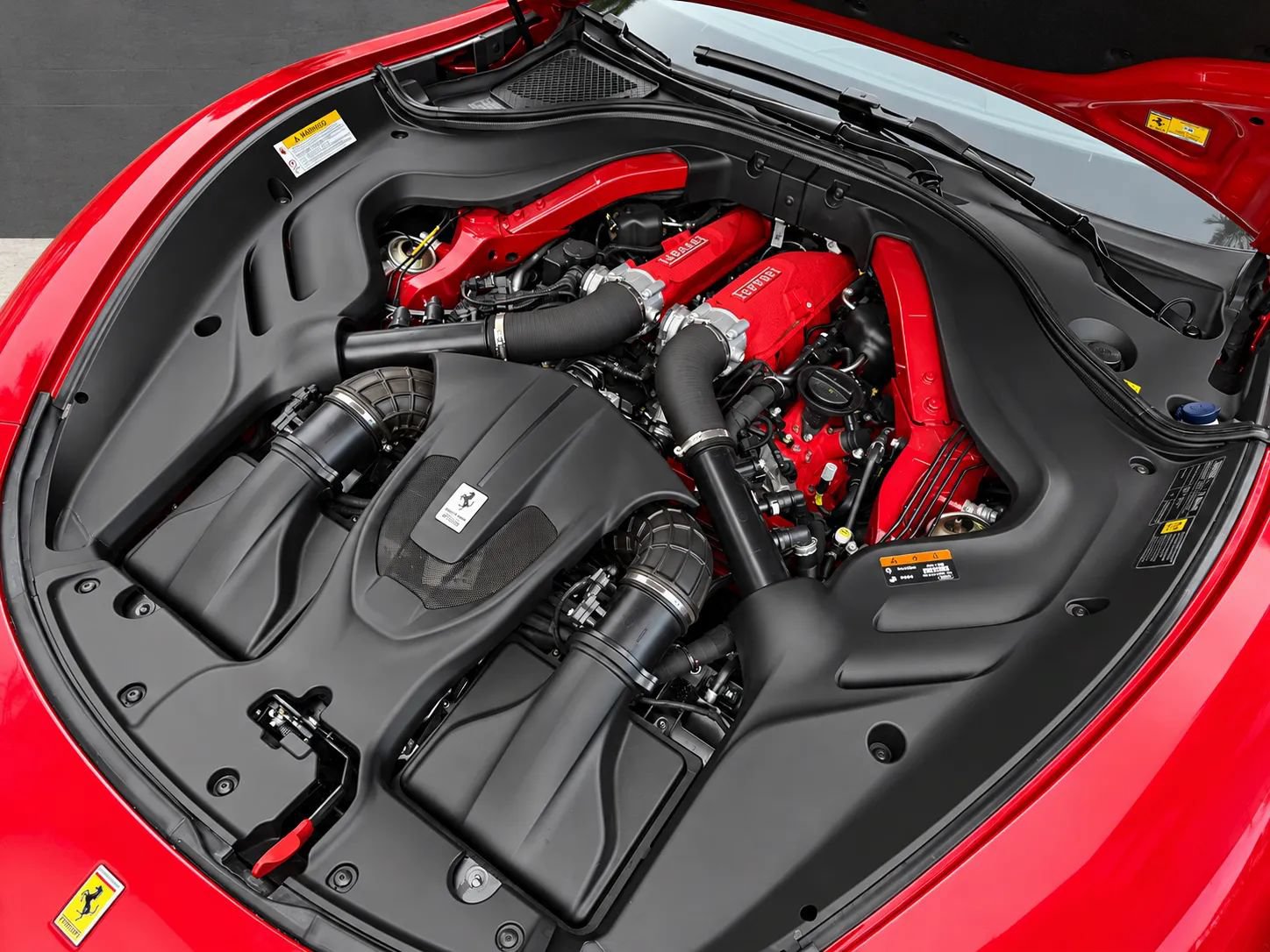 Used 2022 Ferrari Roma RWD image 19