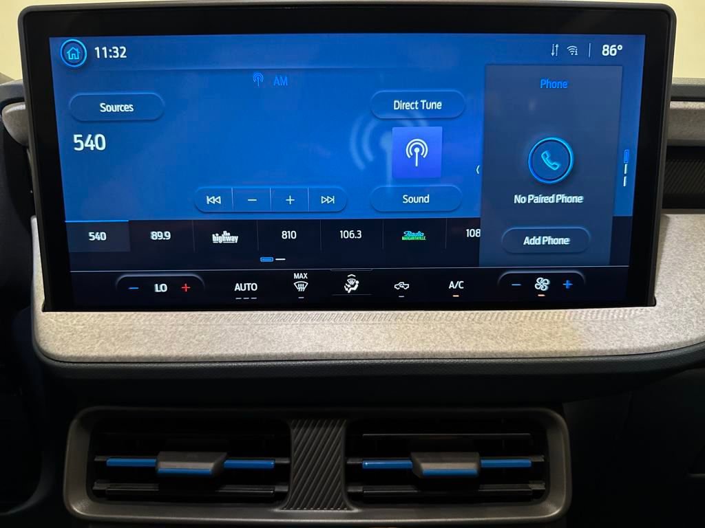 New 2025 Ford Maverick XLT image 8