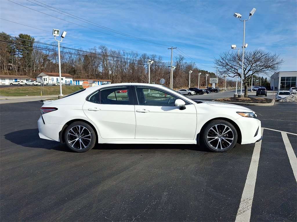 Used 2019 Toyota Camry SE image 10