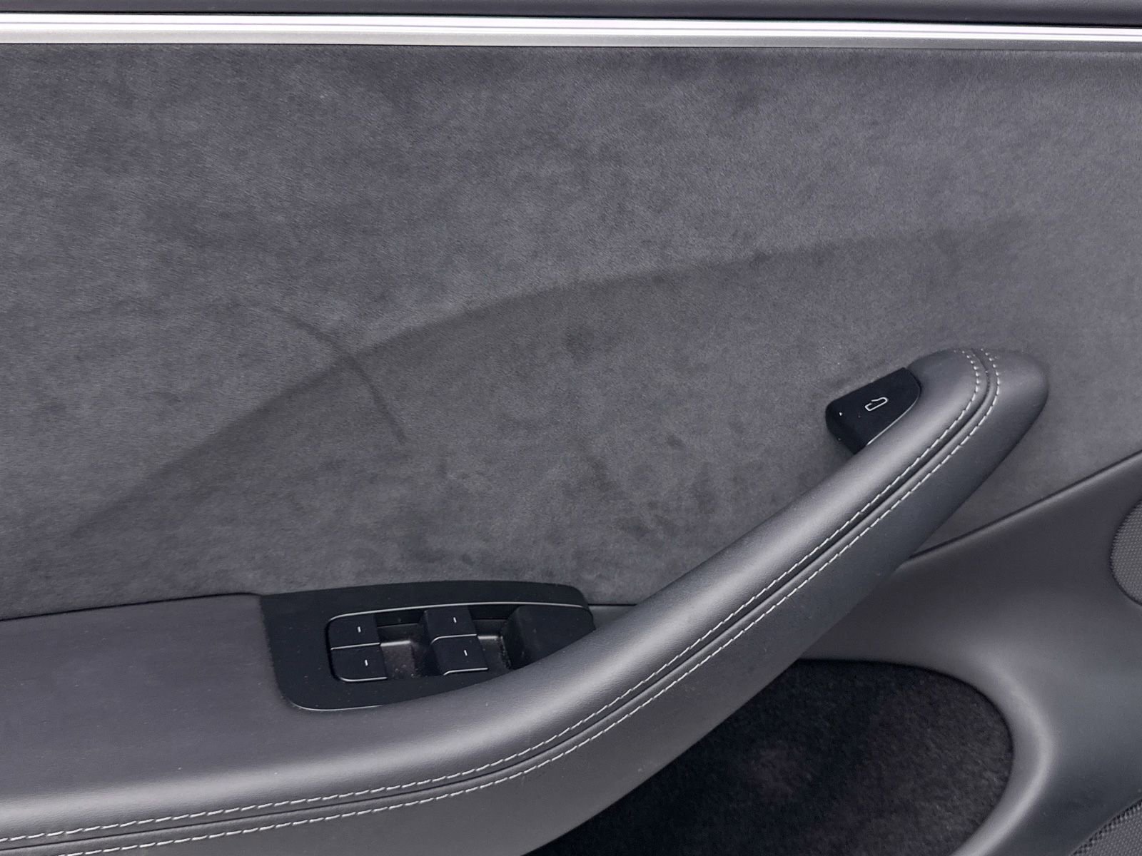 Used 2024 Tesla Model 3 Performance image 29