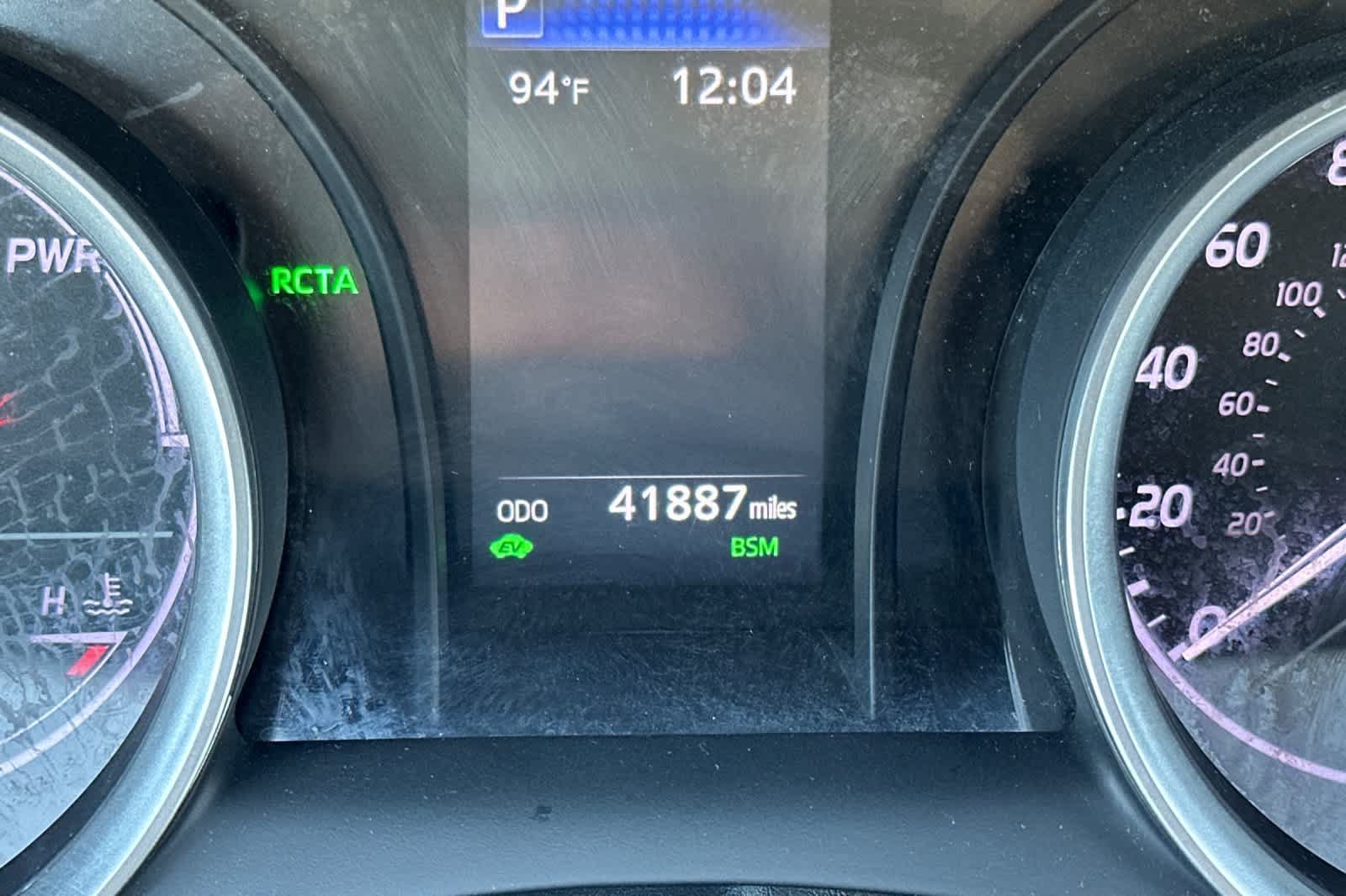 Used 2021 Toyota Camry LE FWD image 18