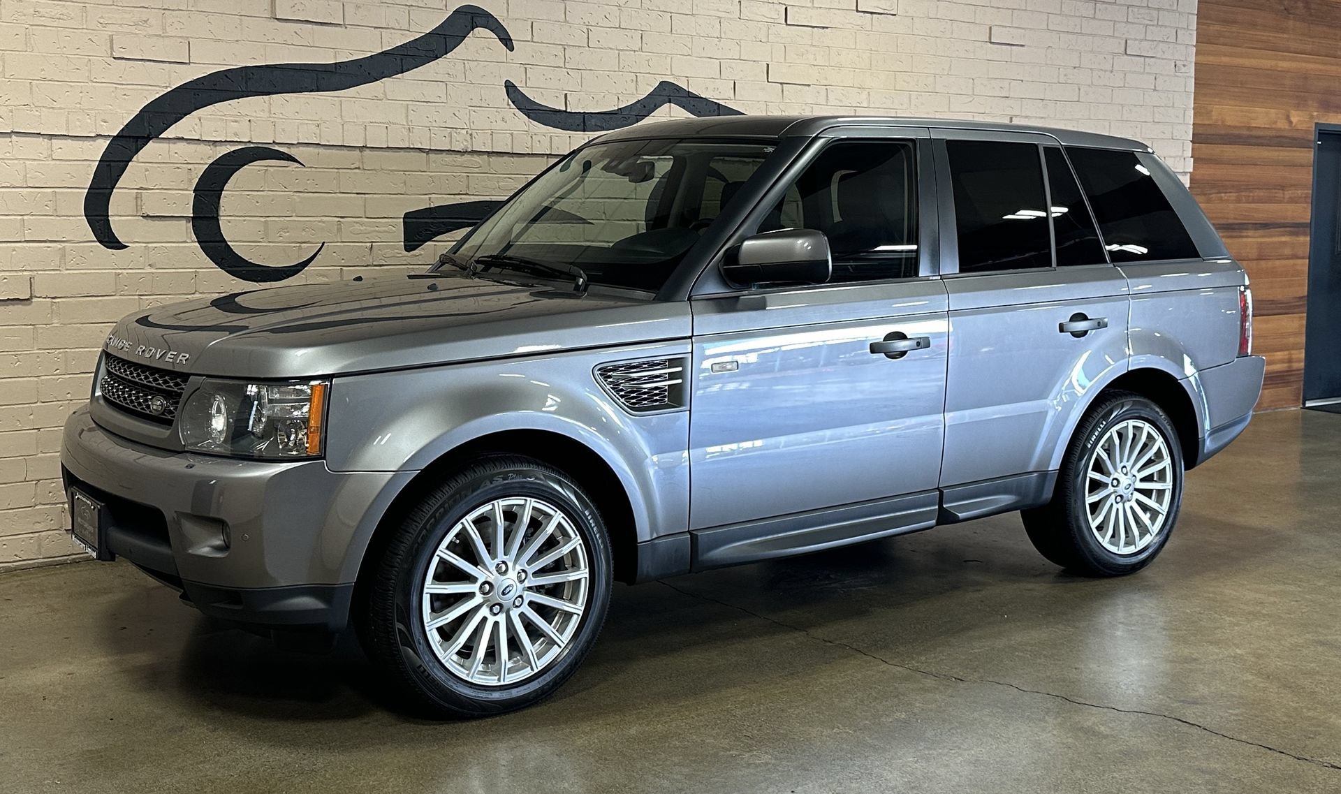 Used 2011 Land Rover Range Rover Sport HSE AWD/4WD image 18
