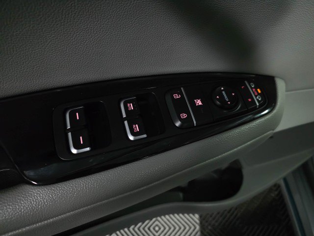 Used 2017 Kia Optima EX w/ Technology Package image 33