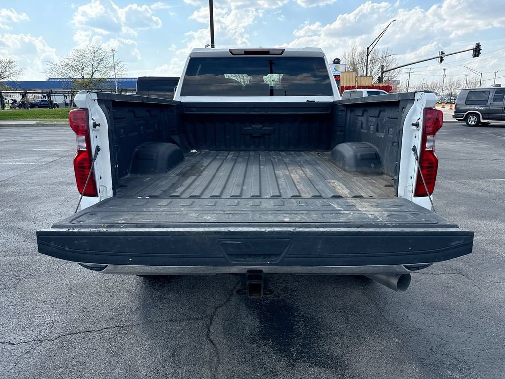 Used 2024 Chevrolet Silverado 2500 LT AWD/4WD image 24