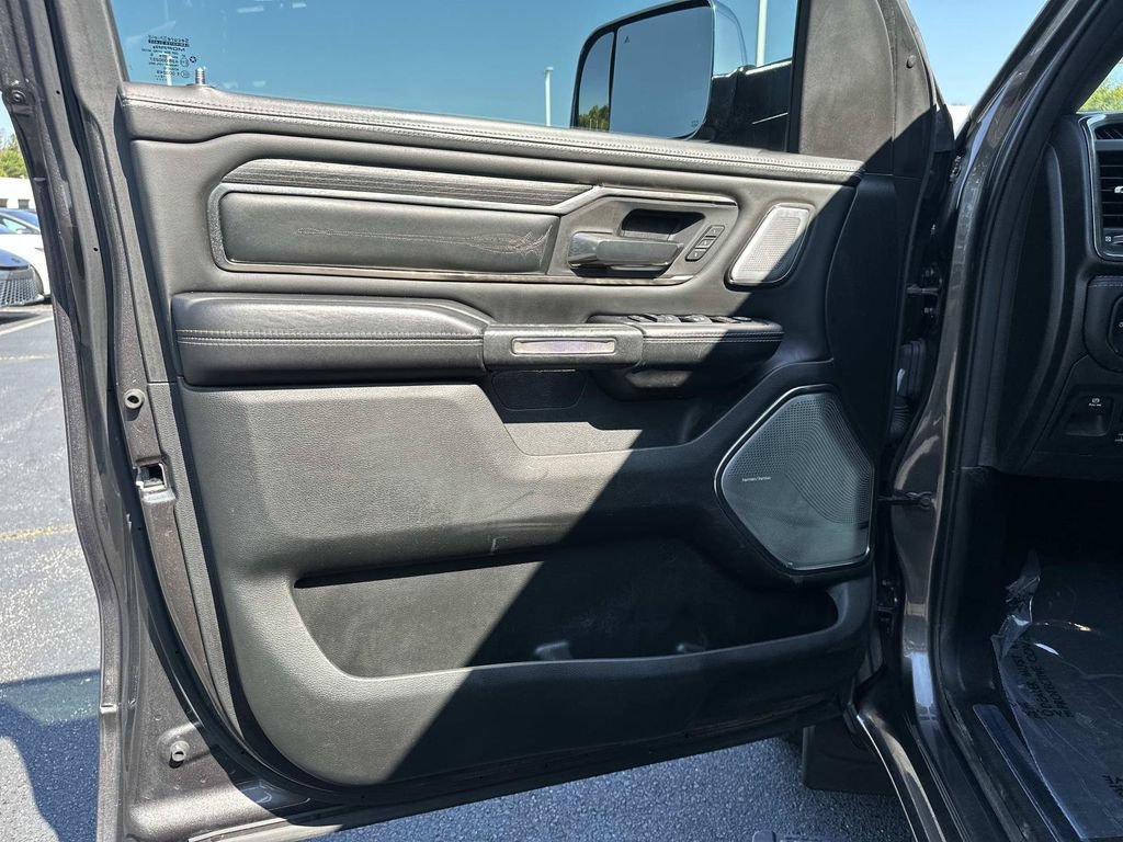 Used 2019 RAM 1500 Limited AWD/4WD image 18