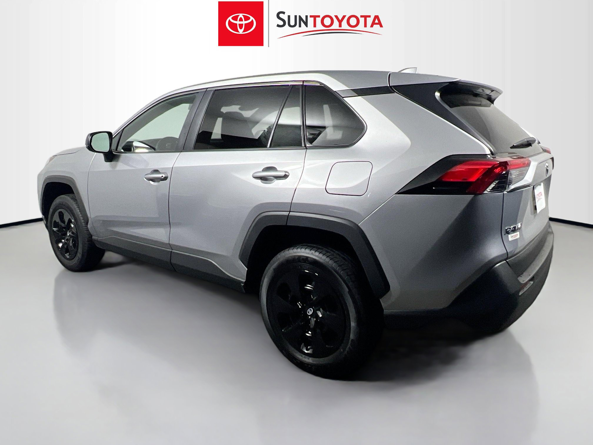 Used 2025 Toyota RAV4 LE image 6