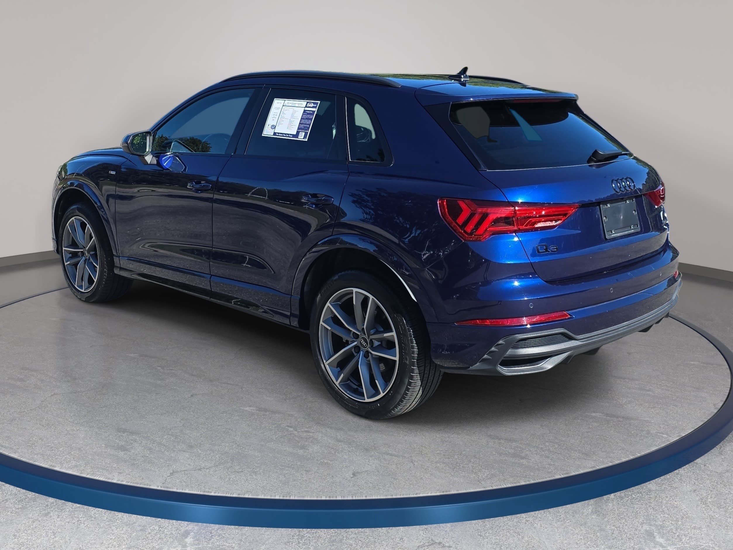 Used 2023 Audi Q3 2.0T Premium w/ Black Optic Sport Package AWD/4WD image 7