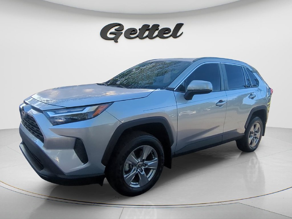 Used 2024 Toyota RAV4 XLE w/ Convenience Package FWD image 1