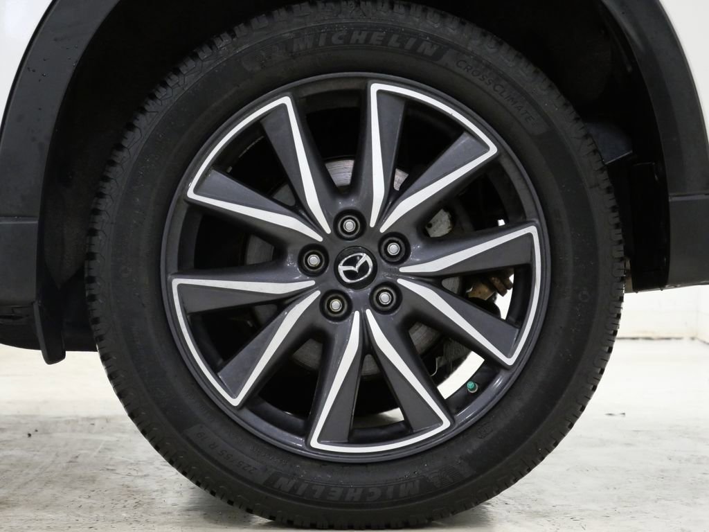 Used 2018 MAZDA CX-5 Touring w/ Preferred Equipment Package image 10