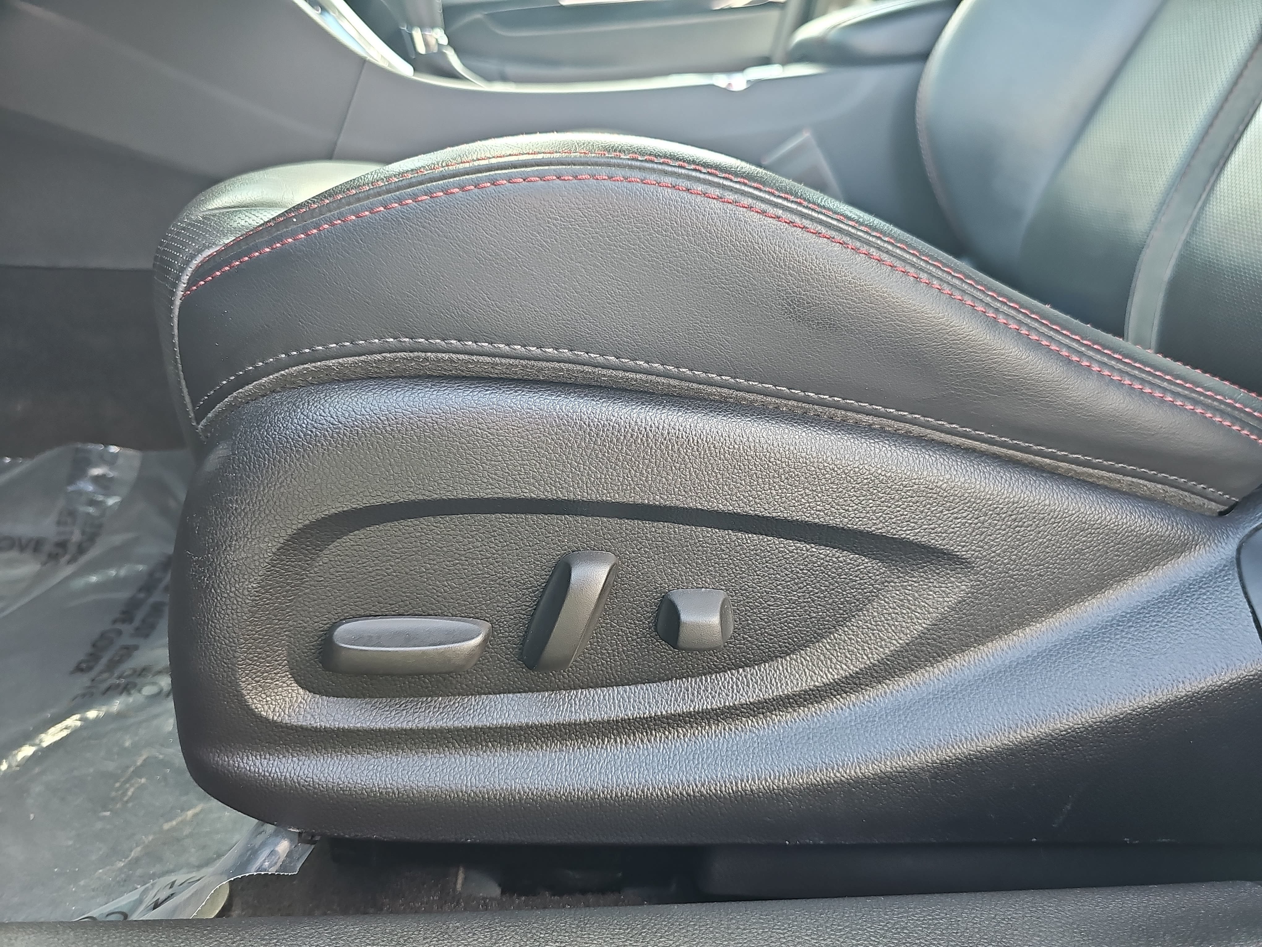 Used 2016 Chevrolet SS RWD image 29